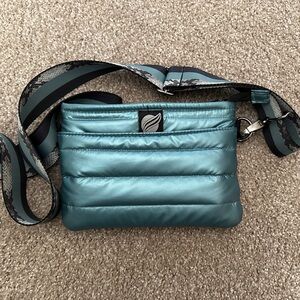 Think Roylyn cross-body